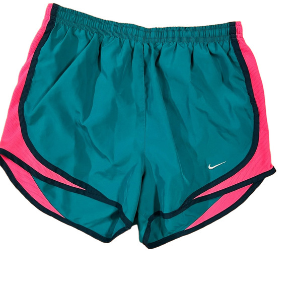 NIKE shorts - Picture 1 of 3